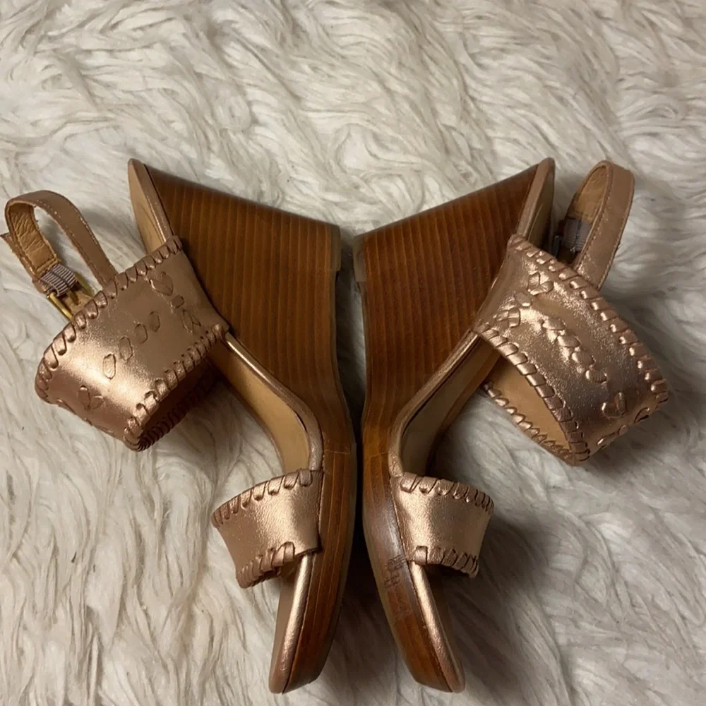 Like new Jack Rogers Vanessa rose Gold Wedge